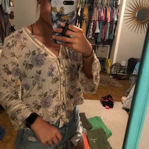 American Eagle floral blouse